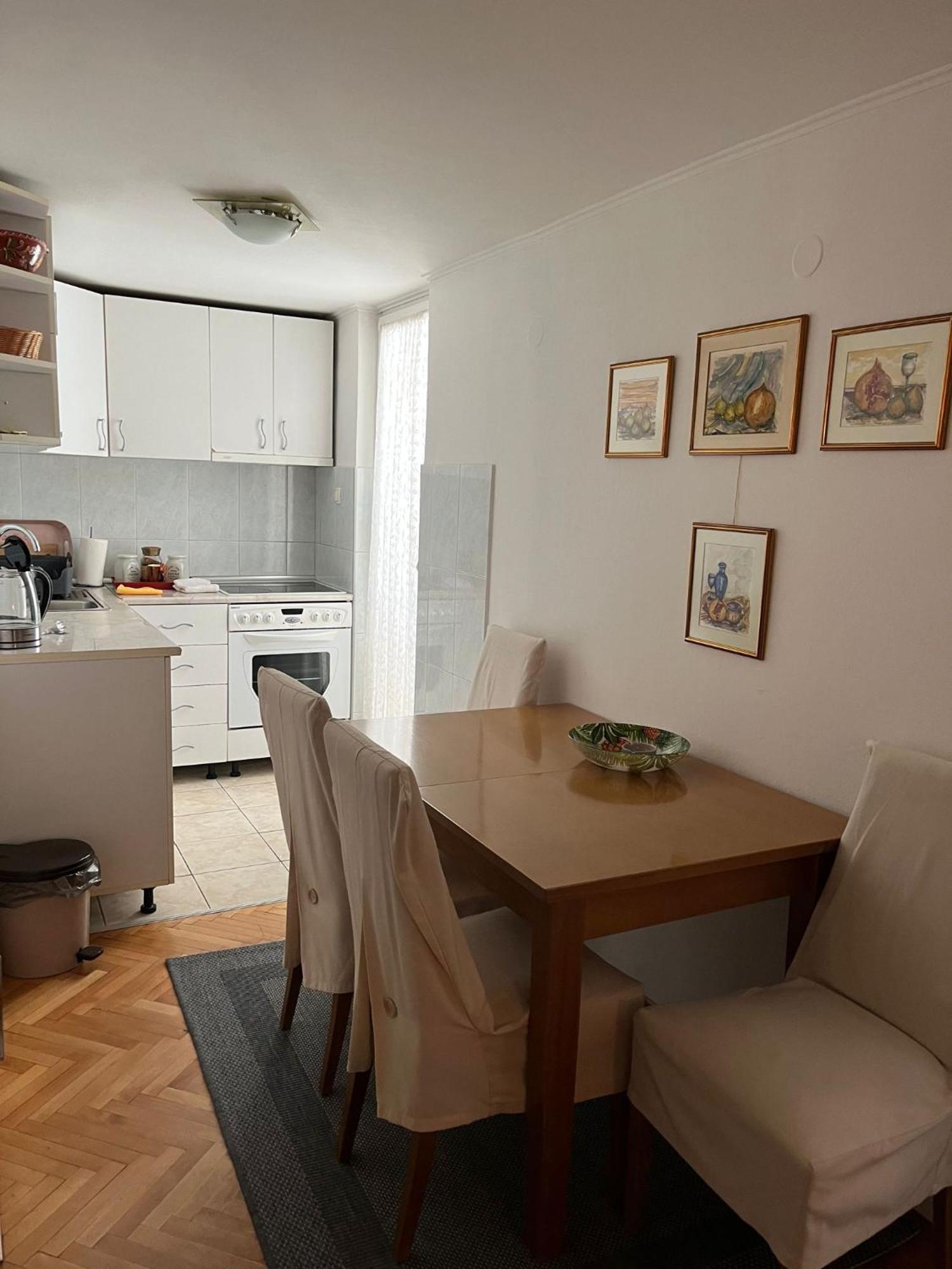 Apartment Centropolis Mostar Exteriör bild